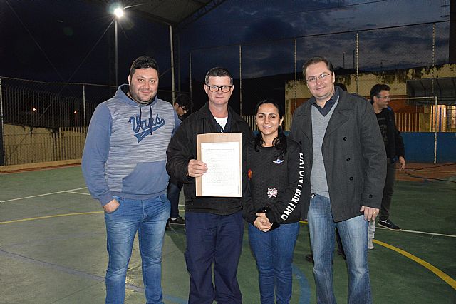 Vereadores prestigiam as inaugurações e a entrega da matrícula de imóveis na escola Alziro Brandão