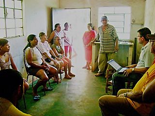 Vereador se reúne com moradores do bairro “Cachoeira Abaixo”