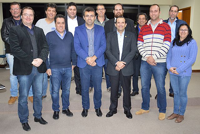 Presidente da Câmara Municipal Glauco Godoy recebeu em seu Gabinete a visita do Deputado Estadual Edmir Chedid e do Deputado Federal Marcelo Squassoni.