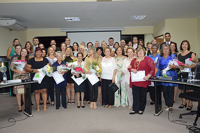  Câmara Municipal realiza Sessão Solene em homenagem ao “Dia Internacional da Mulher” 